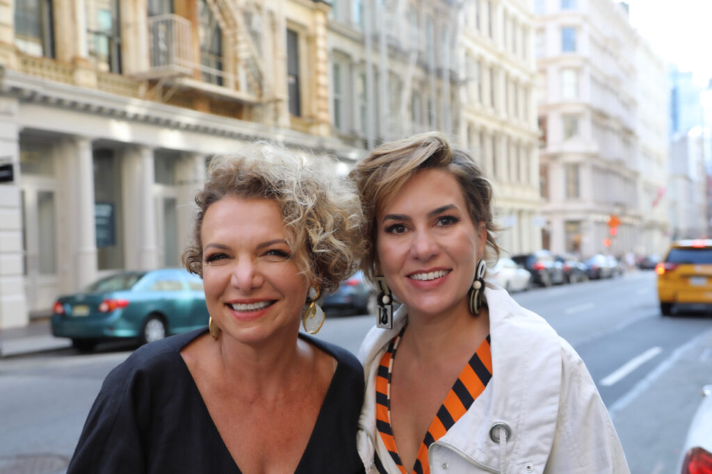 Foto da Marcia Crivorot e da Silvia Scigliano em Nova York